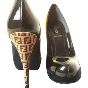 Fendi black patent leather pumps